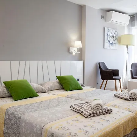 Apartamento Burgo Nuevo ático De Lujo En Pleno Centro Con Terraza Y Vistas - Leonapartamentos Leão