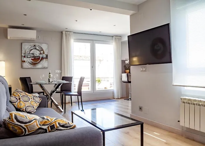 Apartmán Burgo Nuevo Atico De Lujo En Pleno Centro Con Terraza Y Vistas - Leonapartamentos