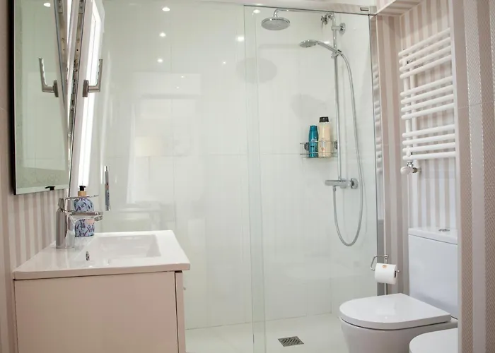 Apartmán Burgo Nuevo Atico De Lujo En Pleno Centro Con Terraza Y Vistas - Leonapartamentos *